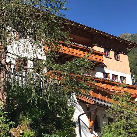 Haus am Steinbockzentrum St. Leonhard im Pitztal Exterior foto